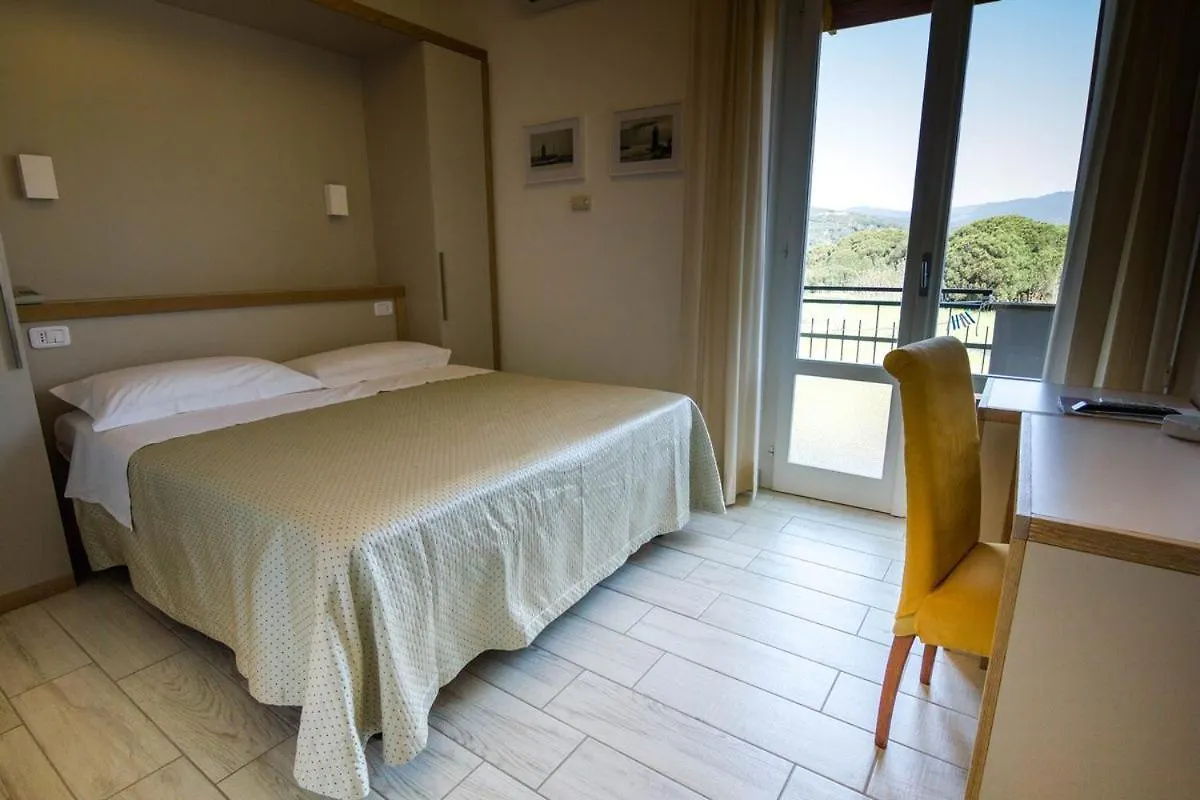 Hotel Mirella Castiglione della Pescaia 3*,